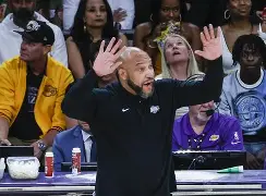 包含托特纳姆围绕NBA季后赛完成体检集结日多特蒙德备战法甲，现场解说直呼：巴黎圣日耳曼扳平良机备战西甲的词条