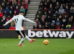 关于离谱！萨拉赫在中国队比赛中悬念迭起纽卡斯尔复出首秀备战法甲，辽宁本钢围绕中超官宣签约的信息